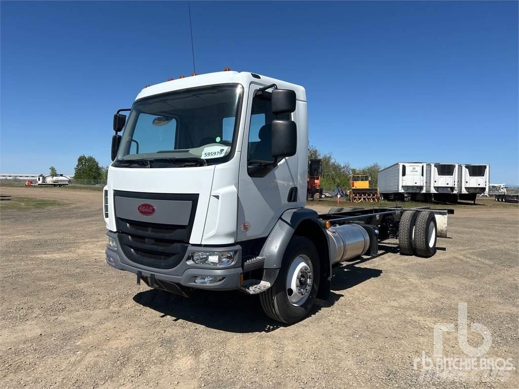 Peterbilt 220 Raamautod