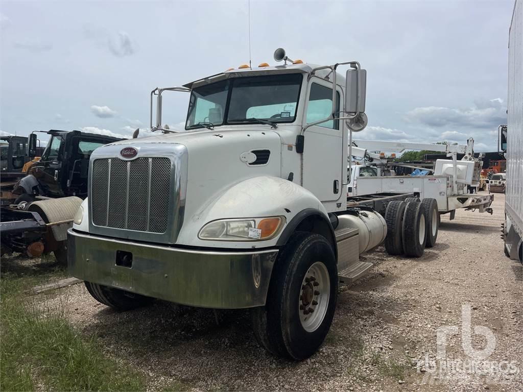 Peterbilt 335 Raamautod