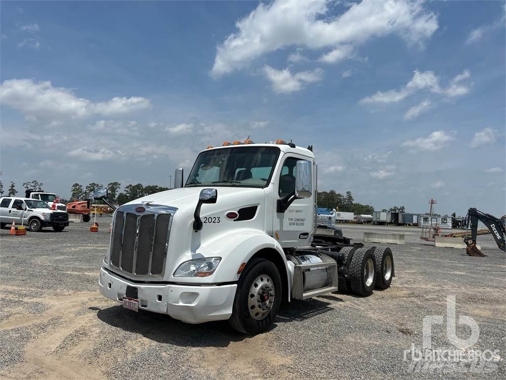Peterbilt 579 Sadulveokid