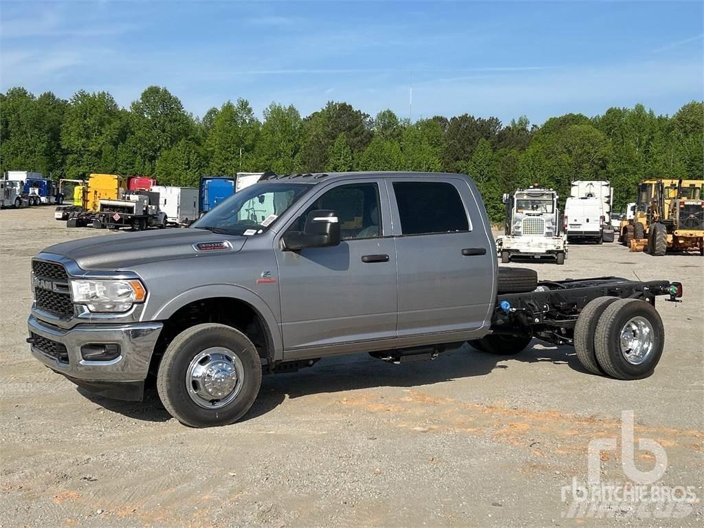 RAM 3500 Raamautod