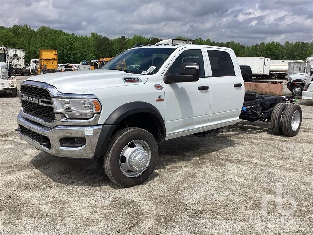 RAM 4500 Raamautod