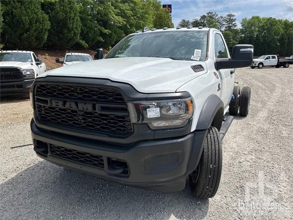 RAM 5500 Raamautod
