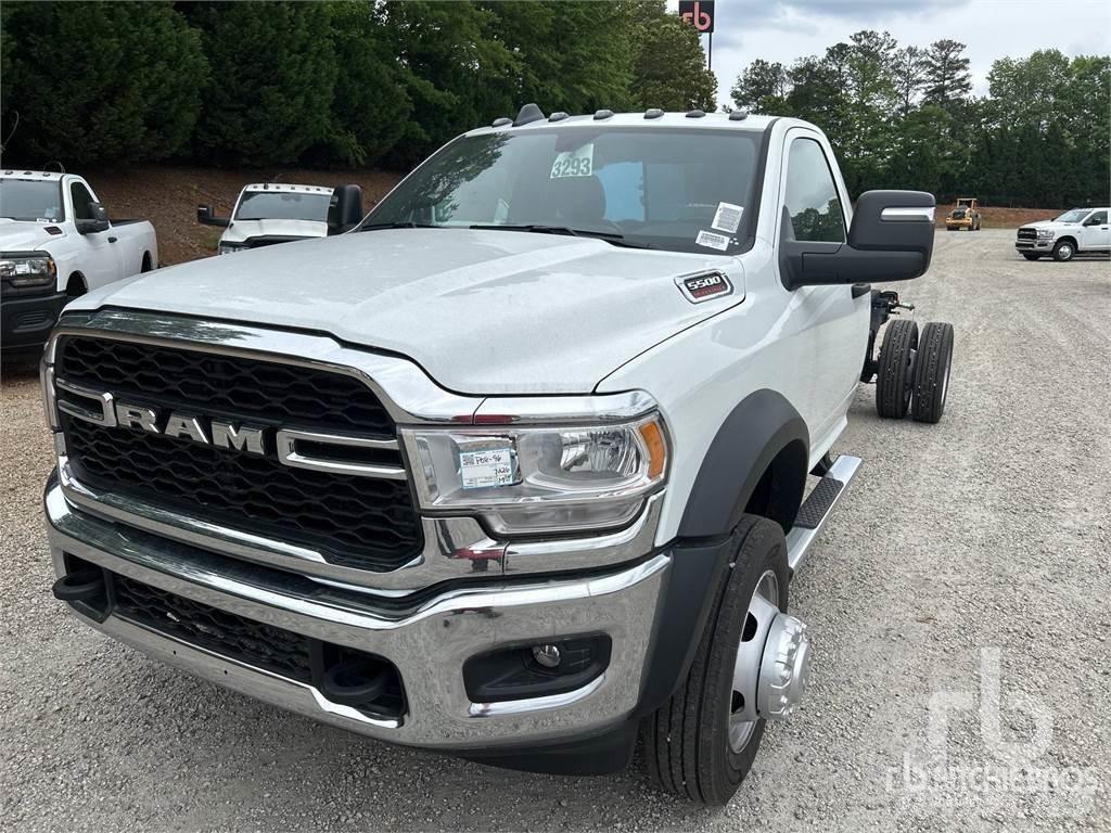 RAM 5500 Raamautod