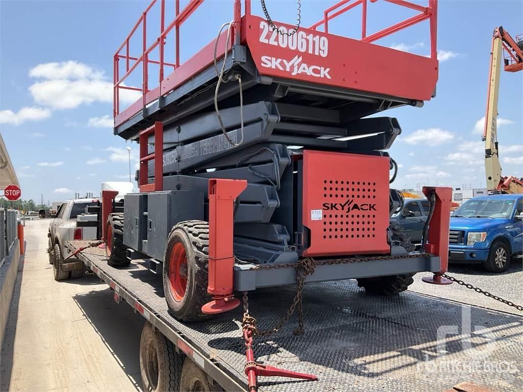 SkyJack SJ9250 Käärtõstukid