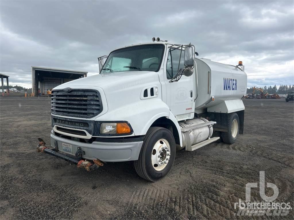 Sterling A9513 Veepaagiga autod