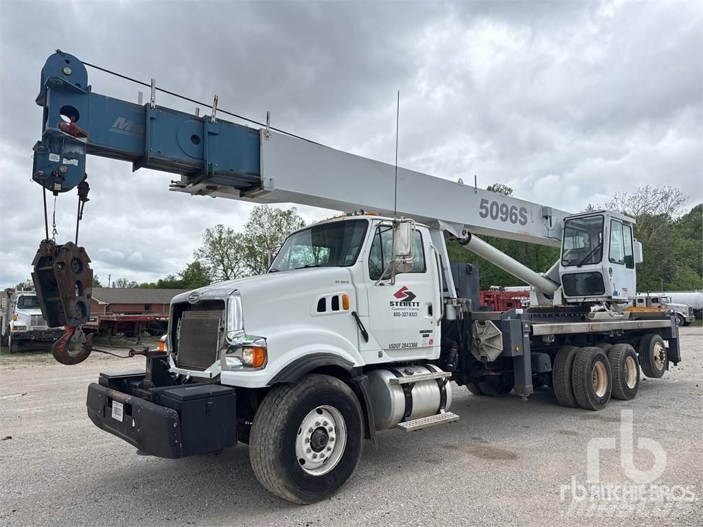 Sterling L9500 Kraanaga veokid