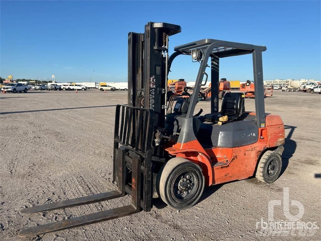 Toyota 7FDU30 Diiseltõstukid