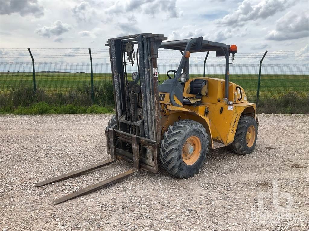 Uromac DTH2500D Maastikutõstukid