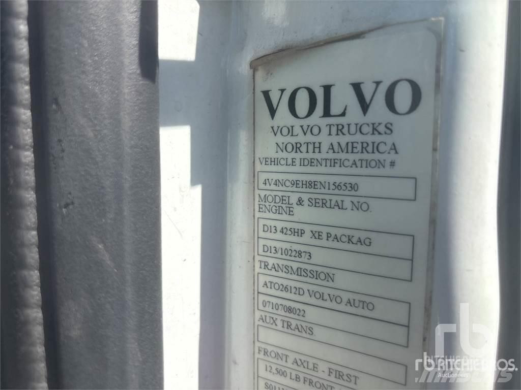 Volvo VNL Sadulveokid
