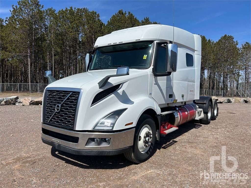Volvo VNL Sadulveokid