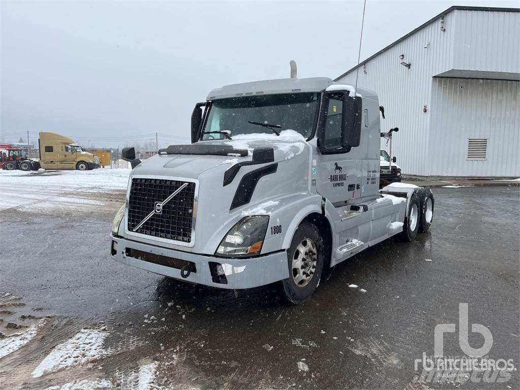 Volvo VNL Sadulveokid