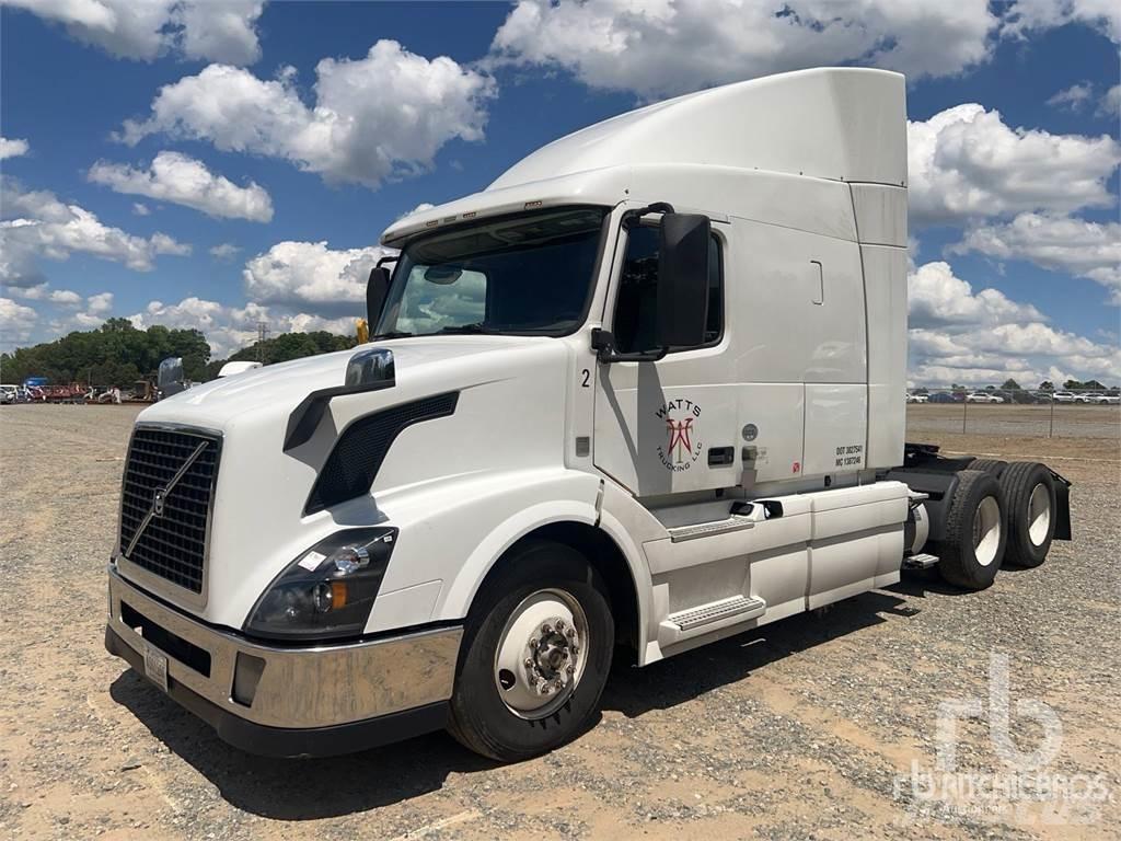 Volvo VNL Sadulveokid