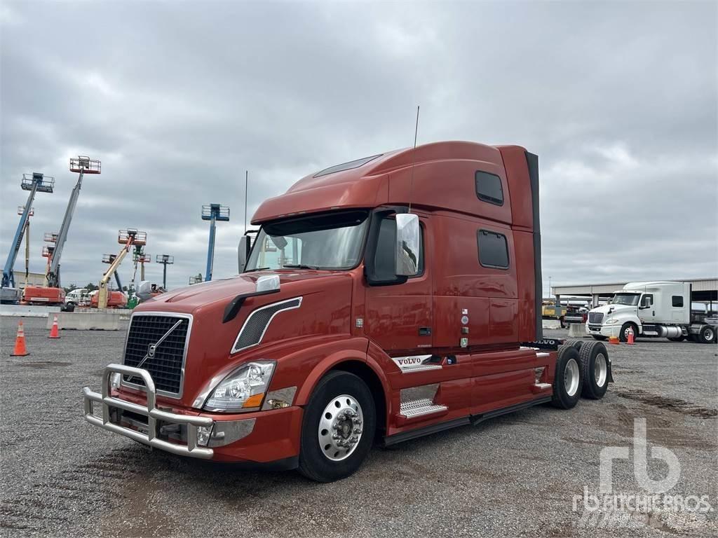 Volvo VNL Sadulveokid