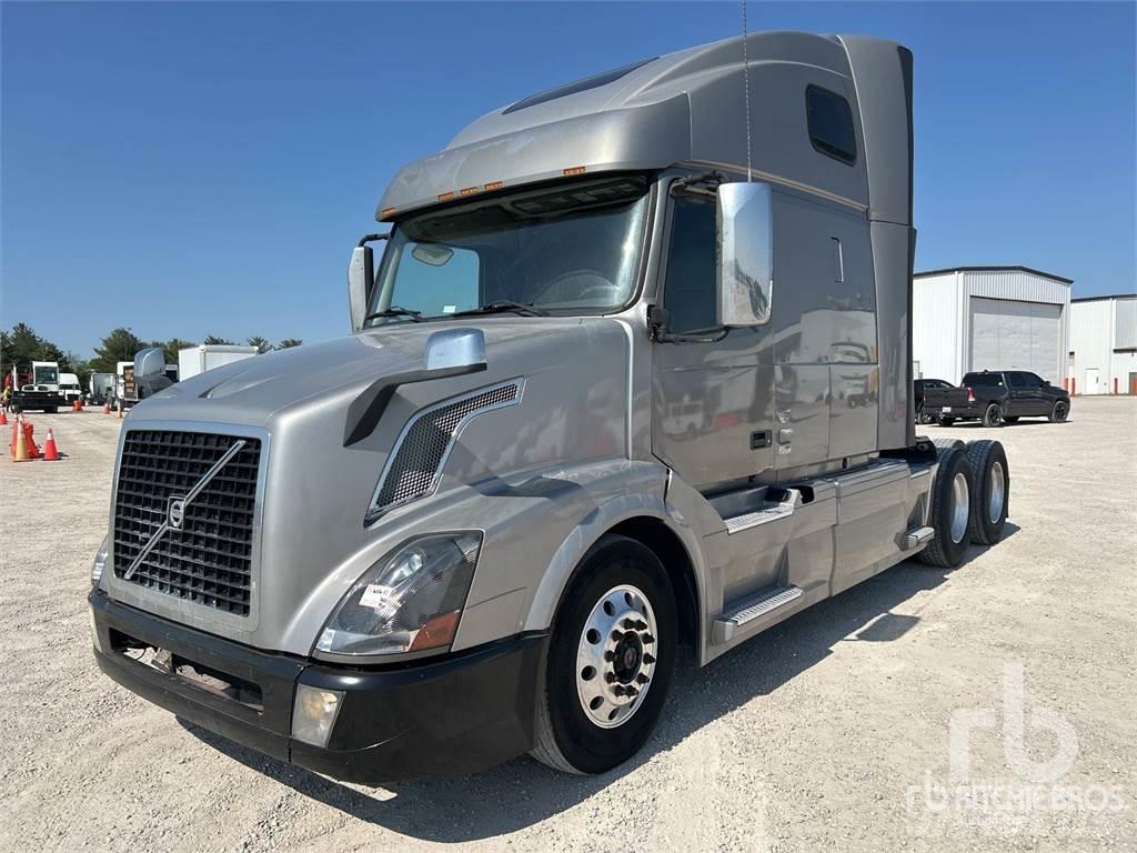 Volvo VNL Sadulveokid