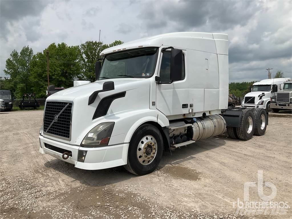 Volvo VNL Sadulveokid