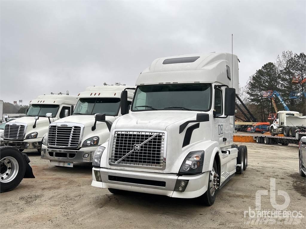 Volvo VNL Sadulveokid
