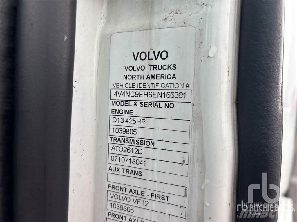 Volvo VNL670 Sadulveokid