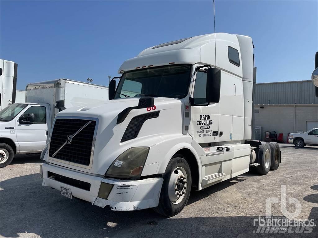 Volvo VNL670 Sadulveokid