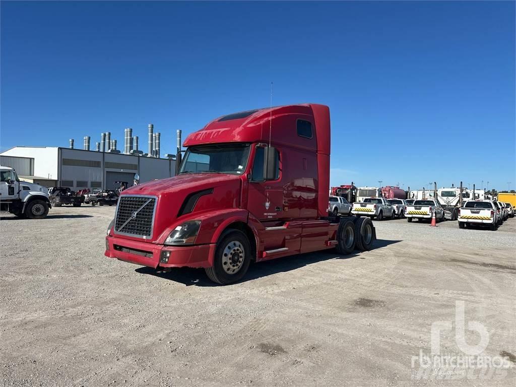Volvo VNL670 Sadulveokid