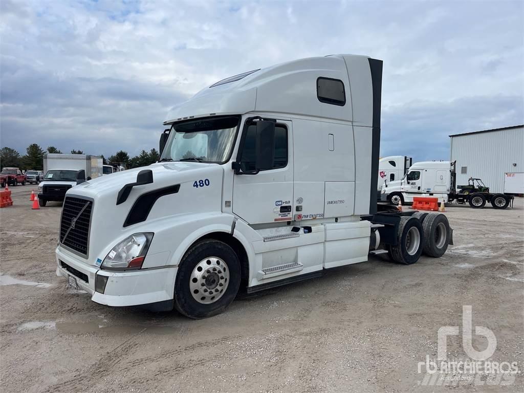 Volvo VNL670 Sadulveokid