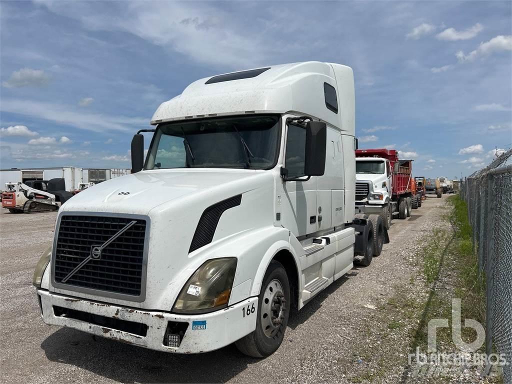 Volvo VNL670 Sadulveokid