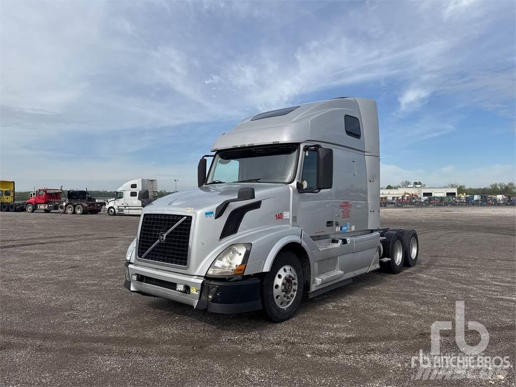 Volvo VNL670 Sadulveokid