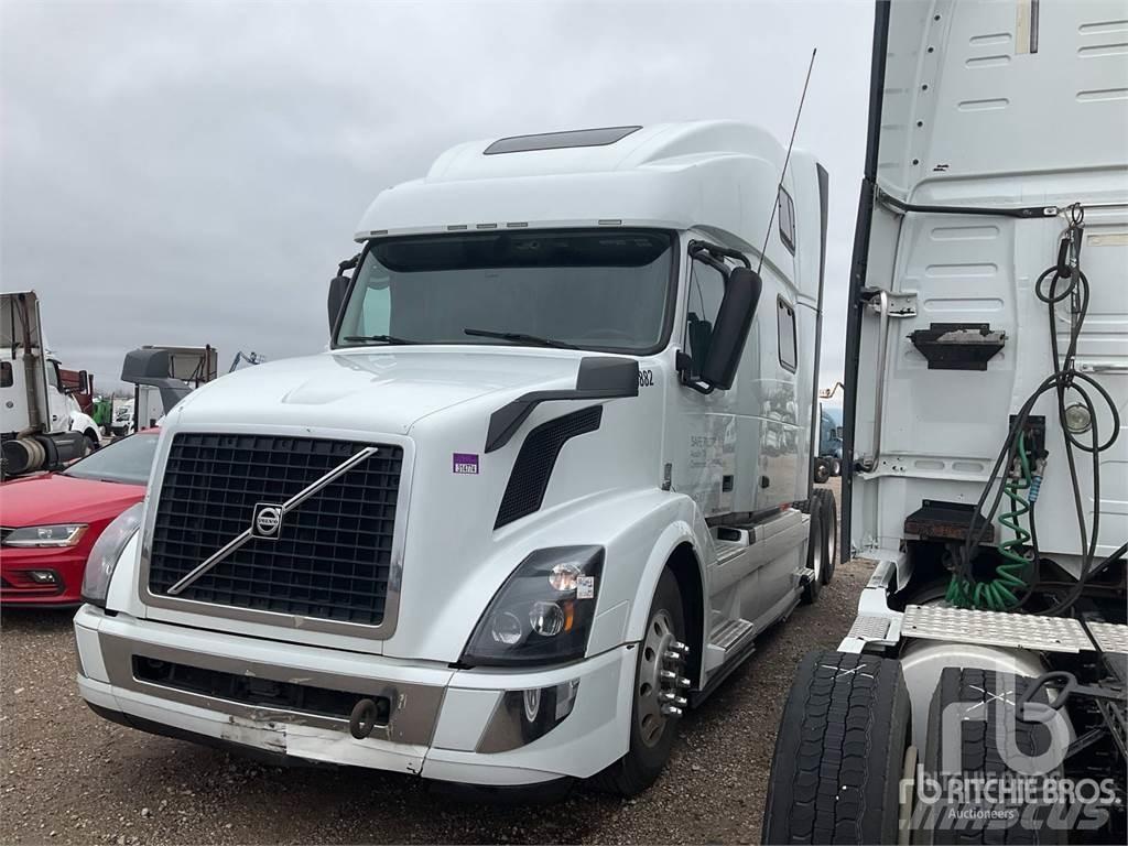 Volvo VNL670 Sadulveokid