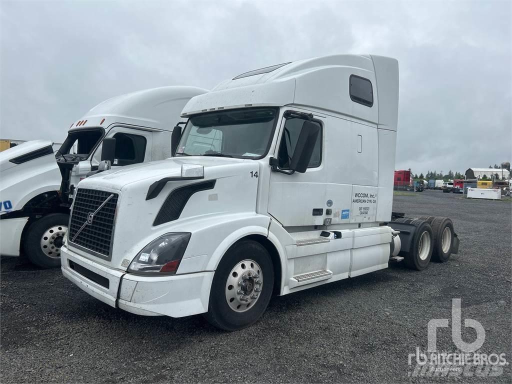Volvo VNL670 Sadulveokid