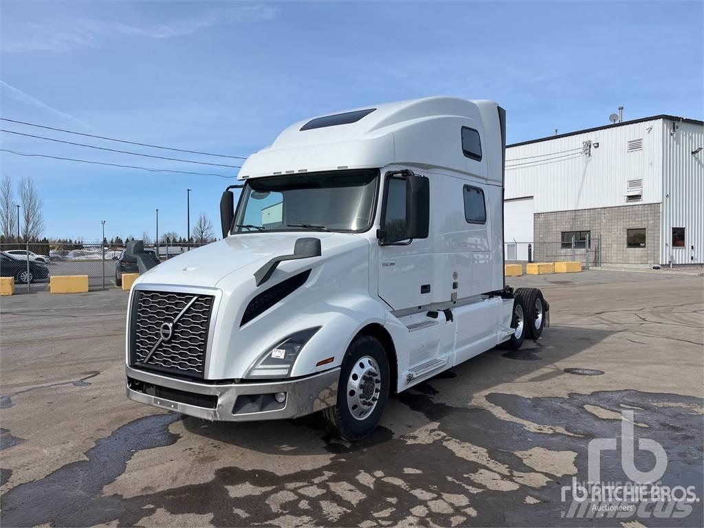 Volvo VNL860 Sadulveokid
