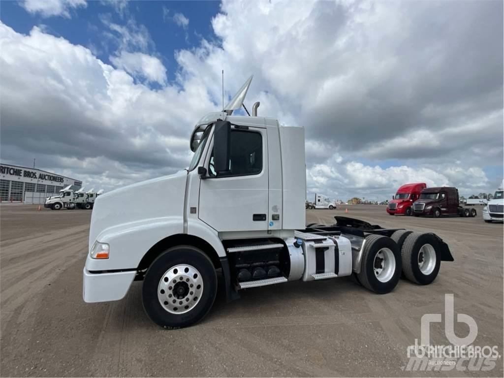 Volvo VNM200 Sadulveokid