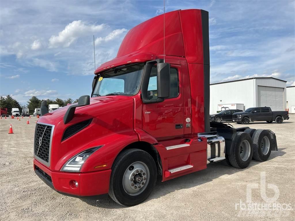 Volvo VNR Sadulveokid