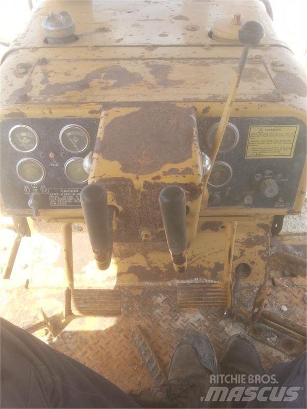 CAT D6D LGP Buldooserid