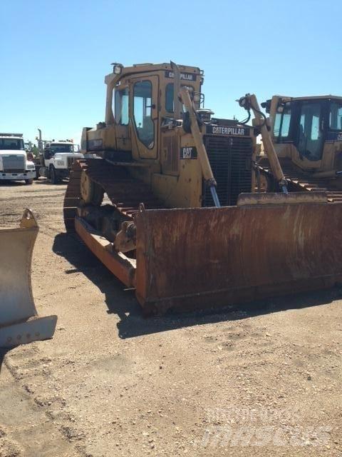 CAT D6H Buldooserid