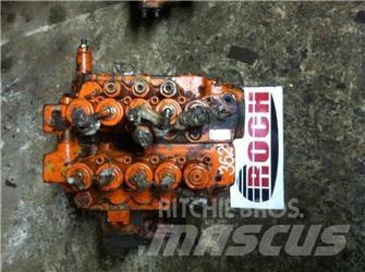 Shibaura DX28-5 - 10 SEKCYJNY Hüdraulika