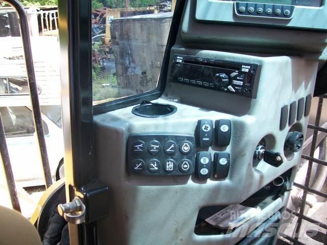 CAT 559D Muu