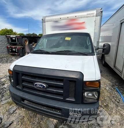 Ford E-350 Furgoonautod