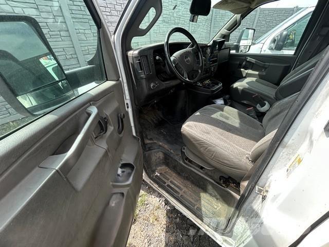 GMC Savana 4500 Furgoonautod
