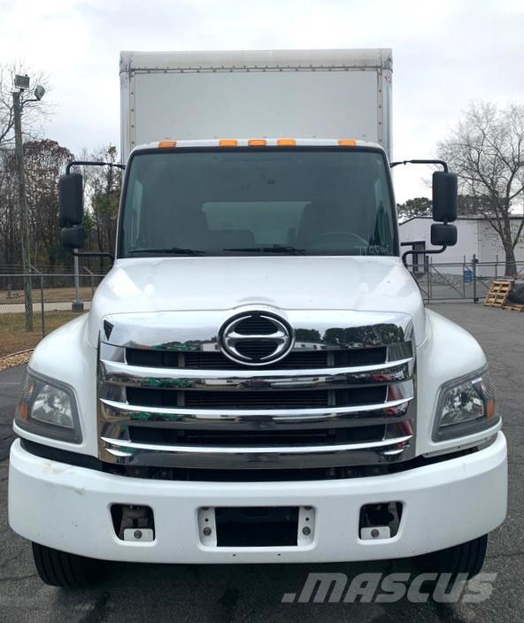 Hino 268A Furgoonautod