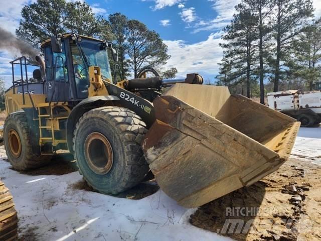 John Deere 824K Rataslaadurid