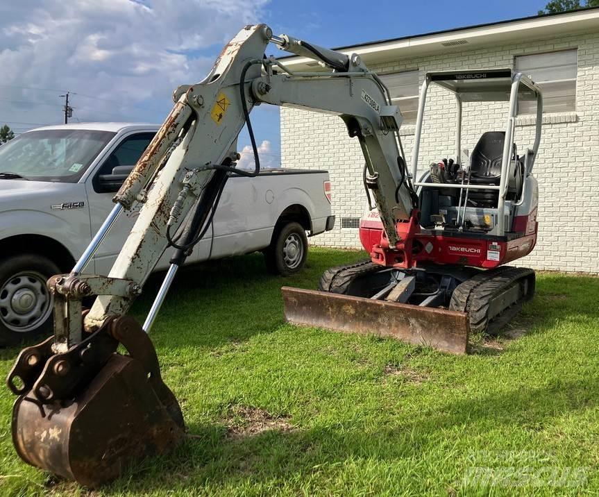 Takeuchi TB240 Väikeekskavaatorid 7t-12t
