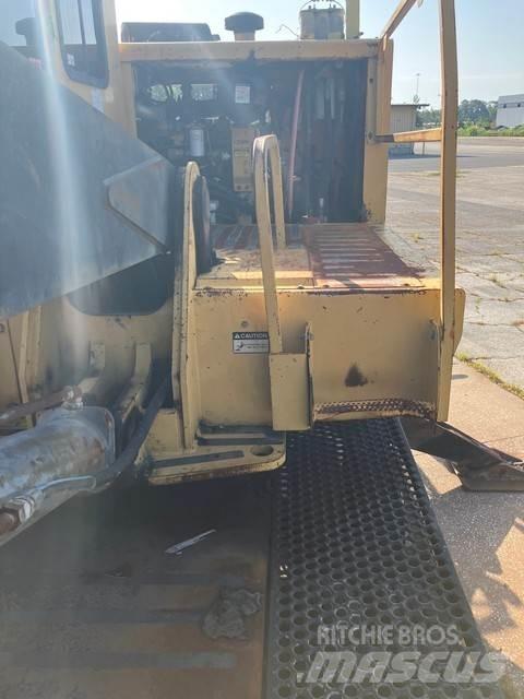 Tigercat 244 Muu