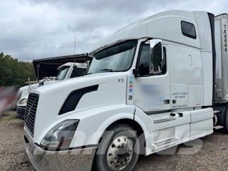 Volvo VNL64T780 Sadulveokid