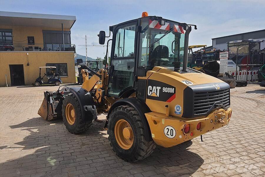 CAT 908 M Rataslaadurid