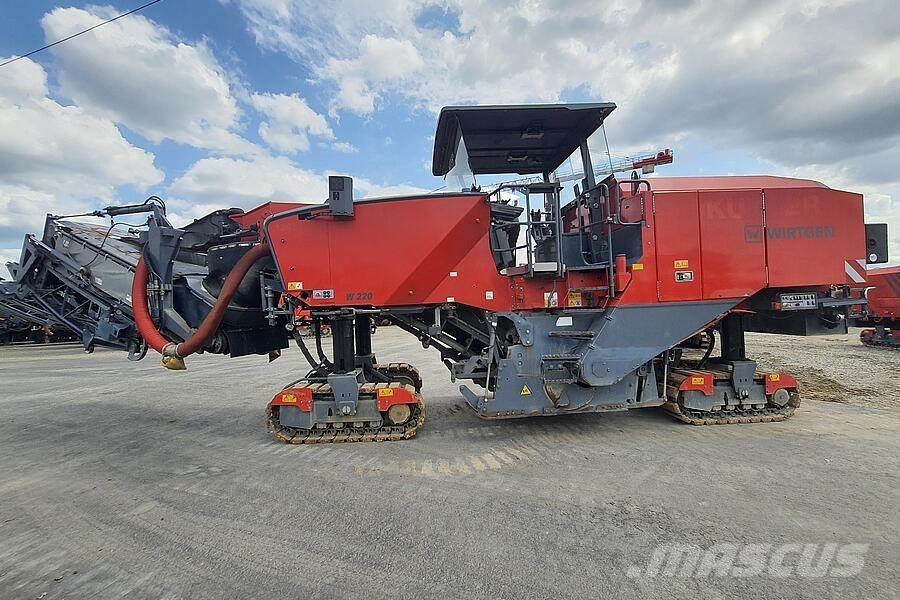 Wirtgen W 220 Asfaldi külmfreesimise masinad