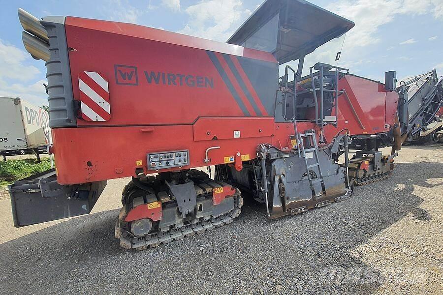 Wirtgen W 220 Asfaldi külmfreesimise masinad