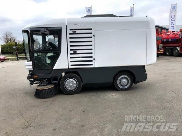 Ravo 540 STH Tänavapuhastusmasinad