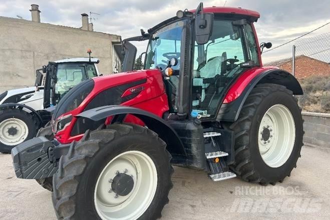 Valtra N135A Traktorid