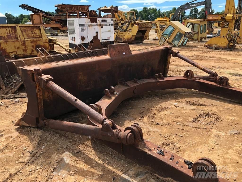 CAT D7 Sahaterad