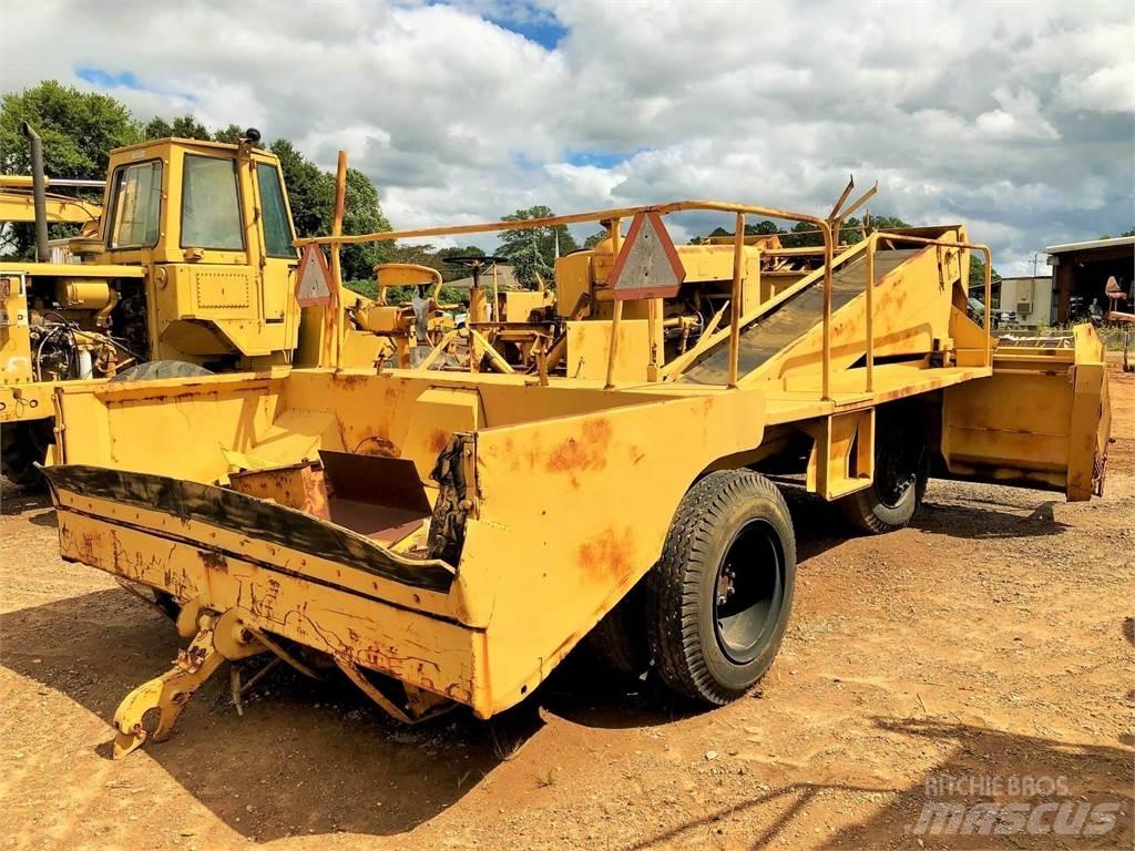 Etnyre M220-11 Muu