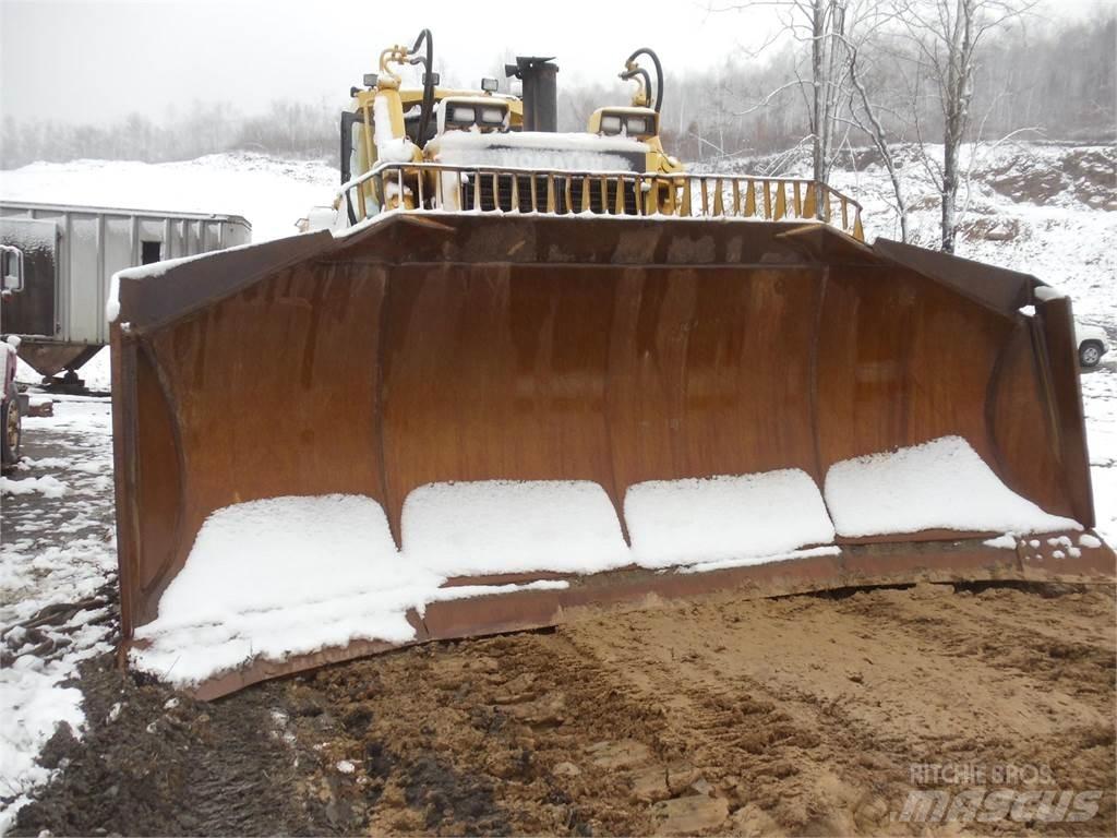Komatsu D475A-3 Buldooserid